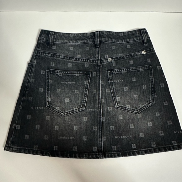 GIVENCHY MONOGRAM-PATTERN DENIM SKIRT SIZE 36 - Picture 7 of 11
